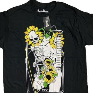 Threadless T Shirt Adult M Black Floral Skulls Dream Of Chlorophyll‎ Female Body